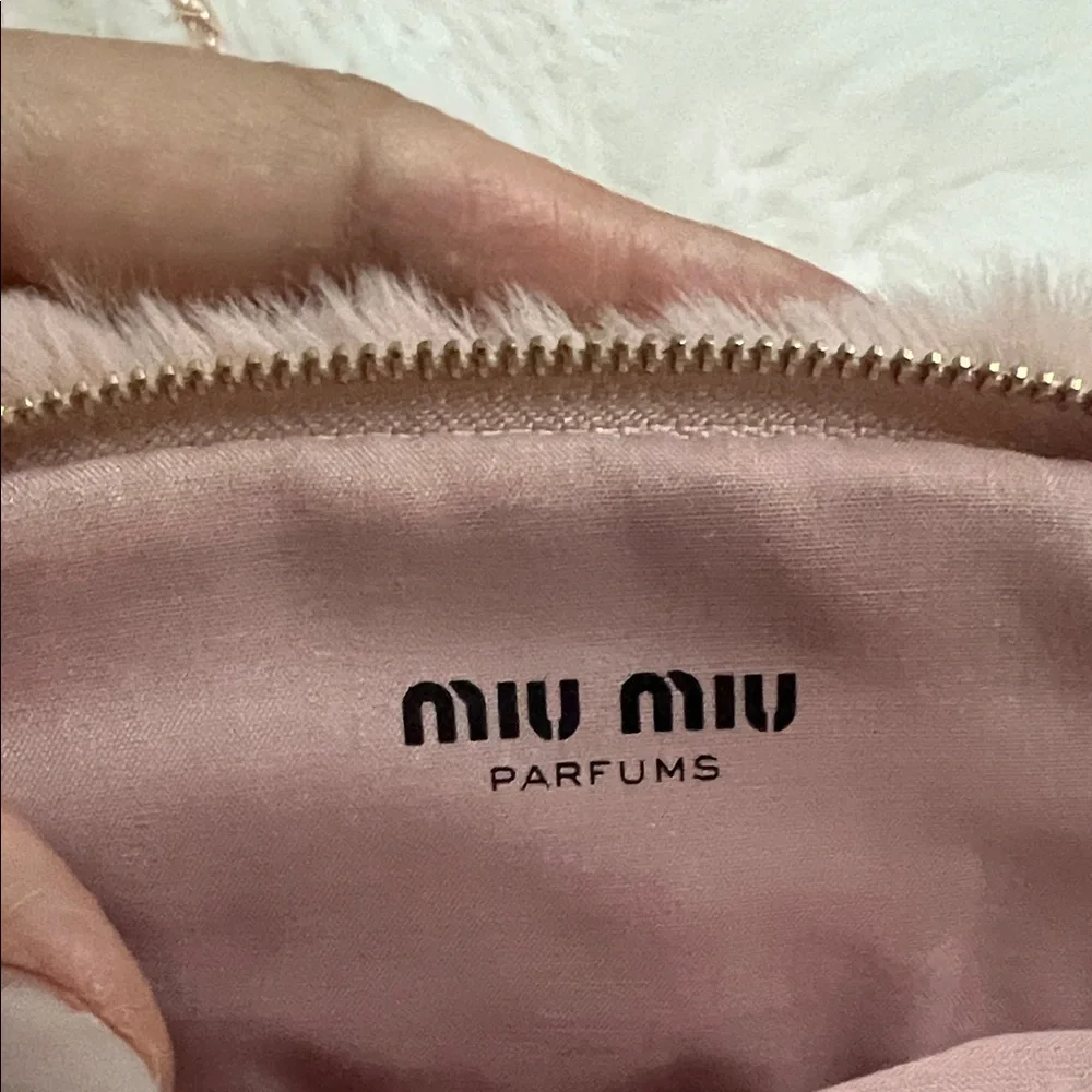 Miu Miu Blush Faux Fur Shoulder Bag - Picture 4 of 4